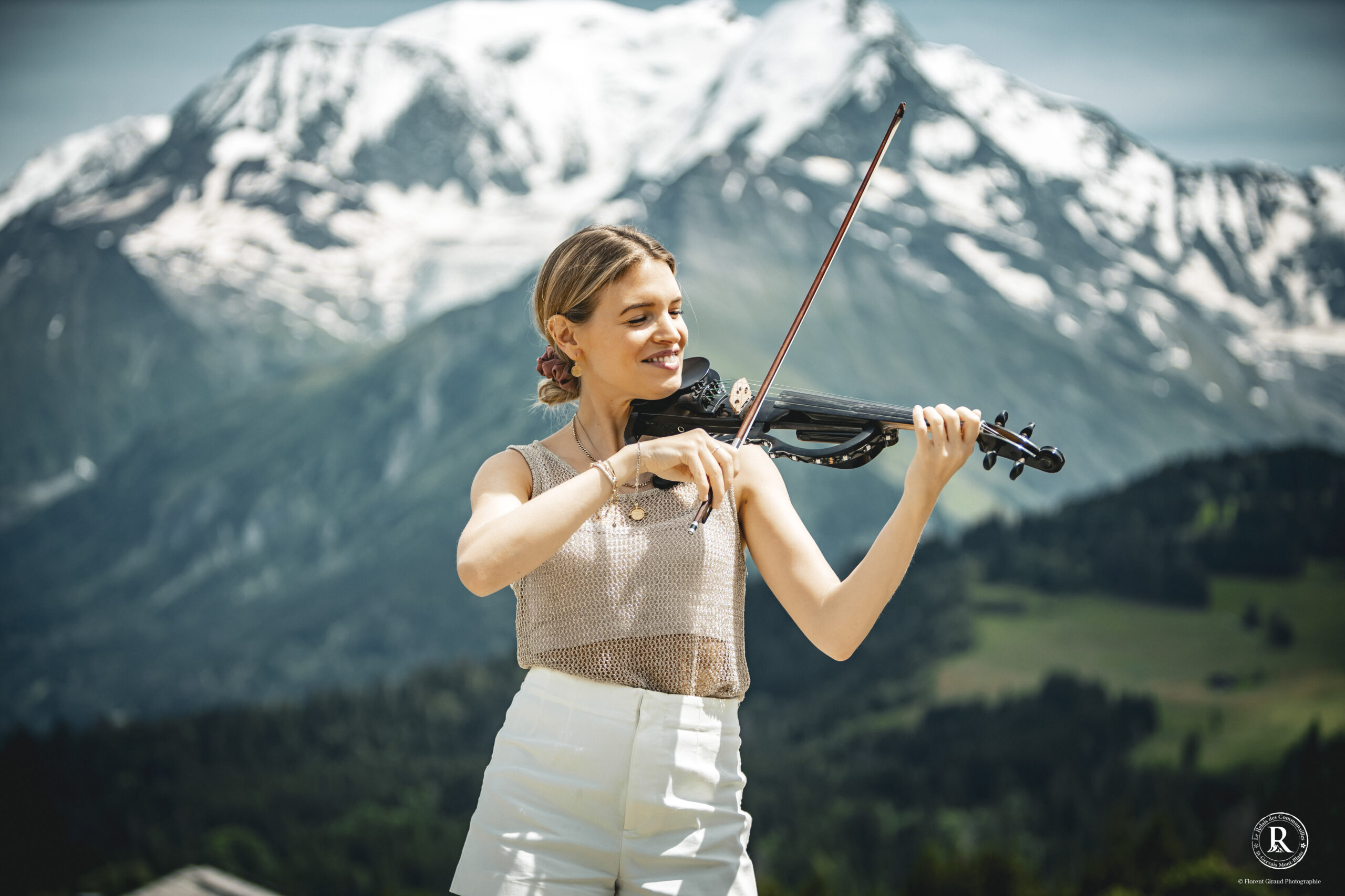 Live Music sur la terrasse panoramique du Relais des Communailles lors des évènements privés ou professionnels.