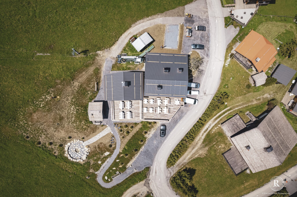 Vue aérienne du Relais des Communailles