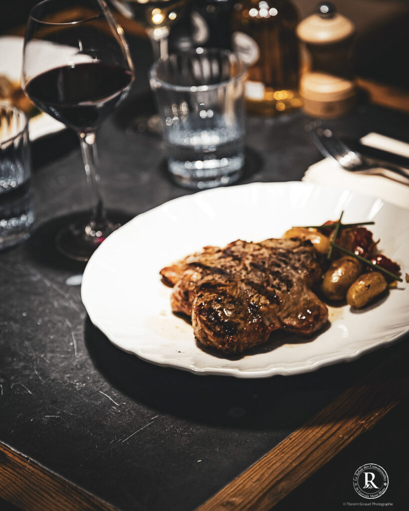 La saison d'hiver est lancée, venez déguster la nouvelle carte du restaurant, notamment l'entrecôte cuite à la braise.