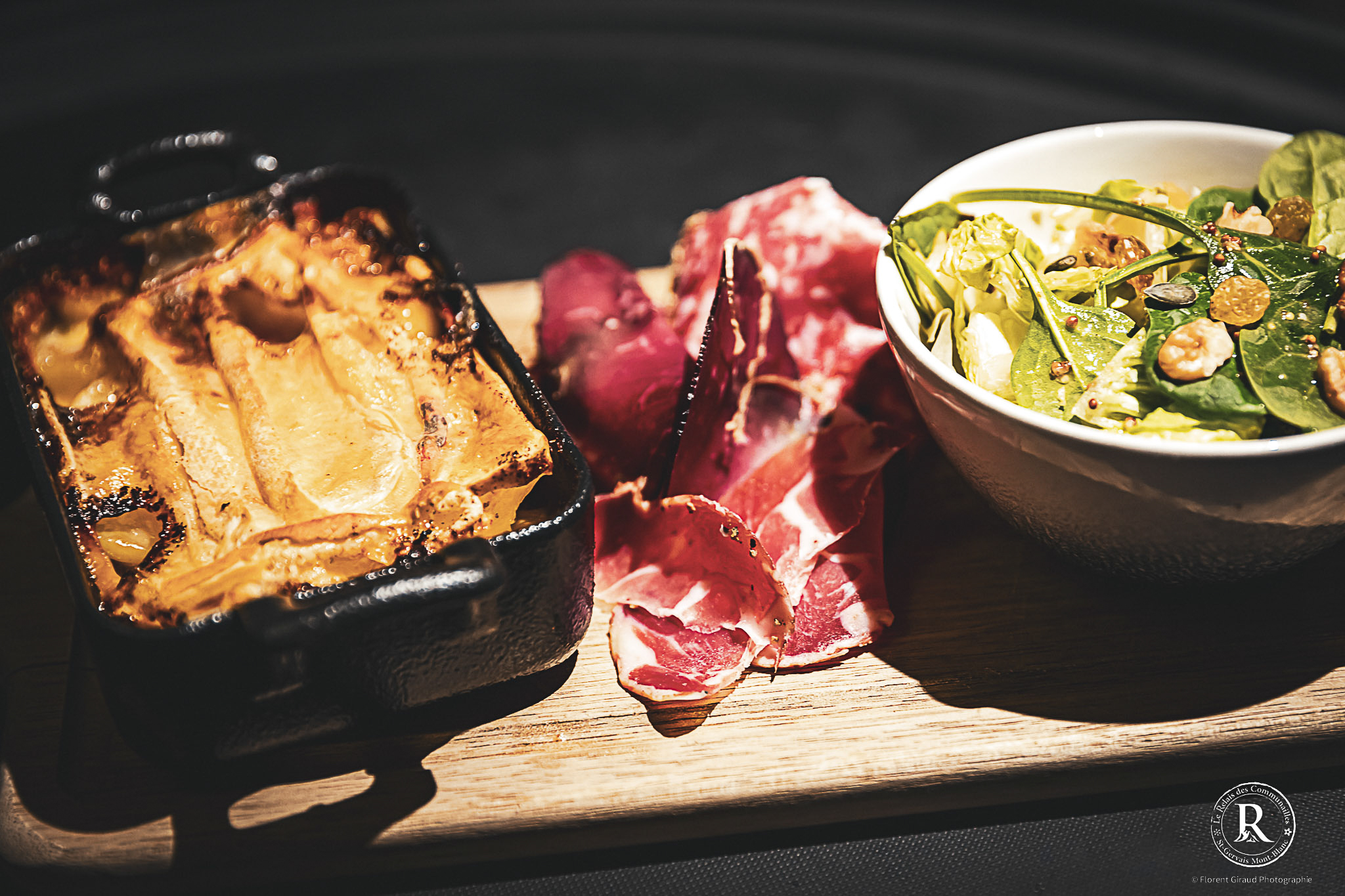 La saison d'hiver est lancée, venez déguster la nouvelle carte de notre restaurant sur les pistes, notamment notre emblématique tartiflette.